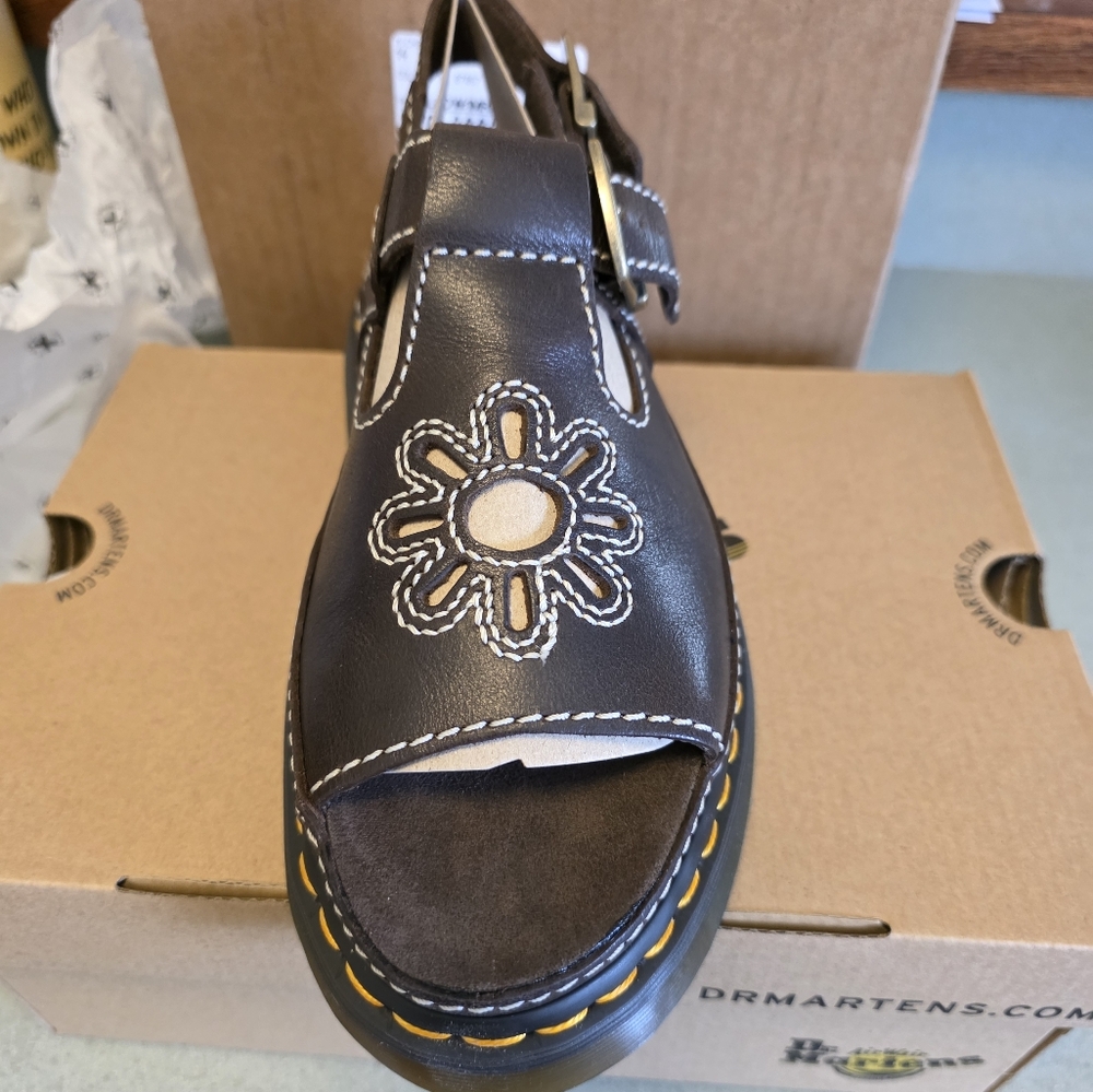 Dr Marten Dunnet Flower Sandal, Sz. 8 / 39. New In Box - Picture 3 of 6